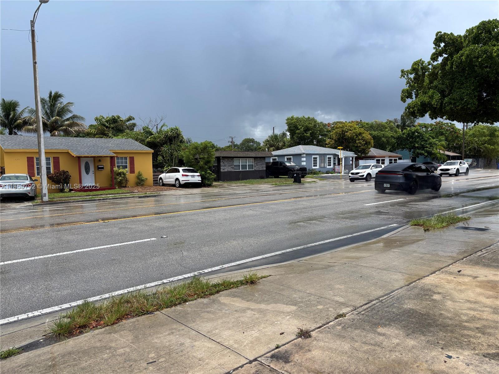 See details / 1080 sq. ft. $ 2025-08-01 0 Photo