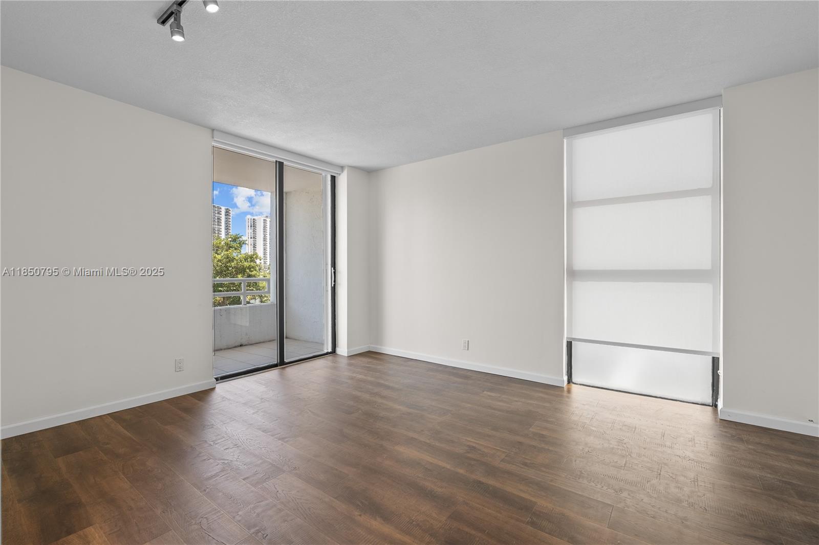 Photo of 20225 34th Ct  #413, Aventura, Florida, 33180 - 