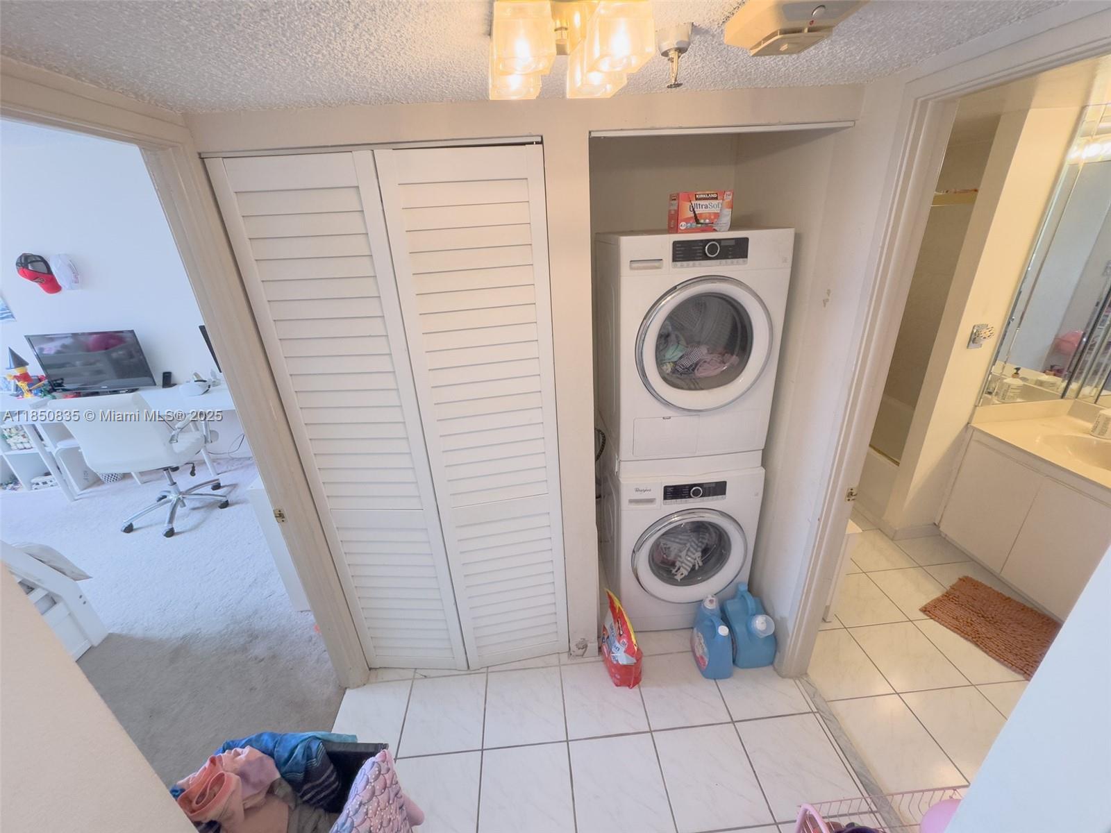 See details 1902 2 / 2 1240 sq. ft. $ 2025-08-01 0 Photo