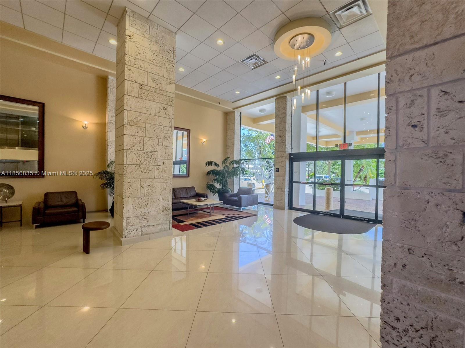 See details 1902 2 / 2 1240 sq. ft. $ 2025-08-01 0 Photo
