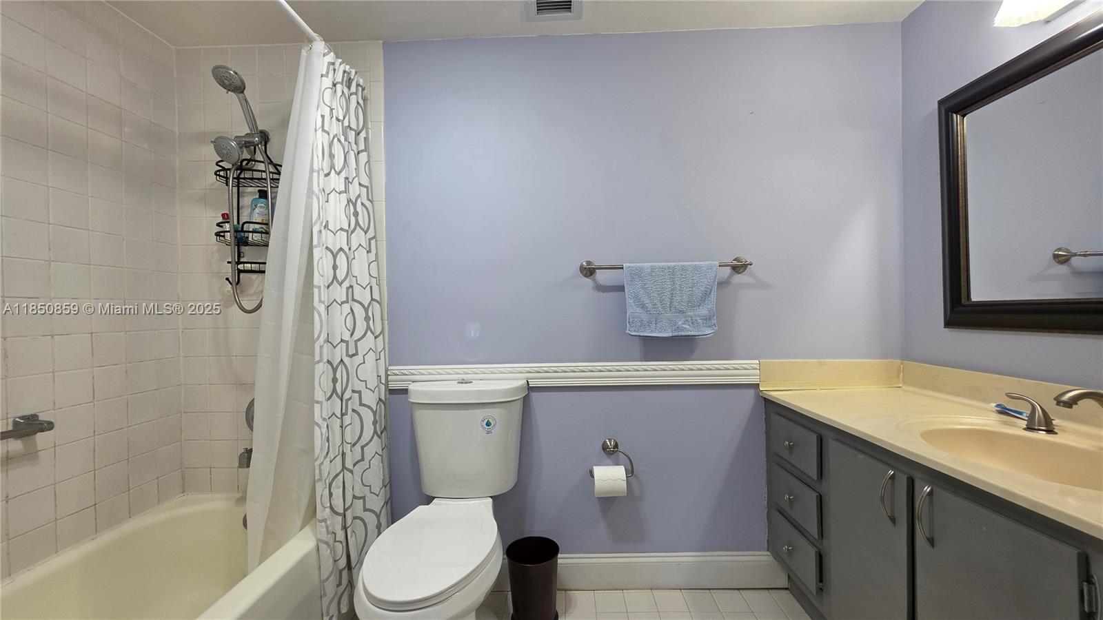 Ver detalles 215 2 / 2 1150 sq. ft. $ 2025-08-01 0 foto