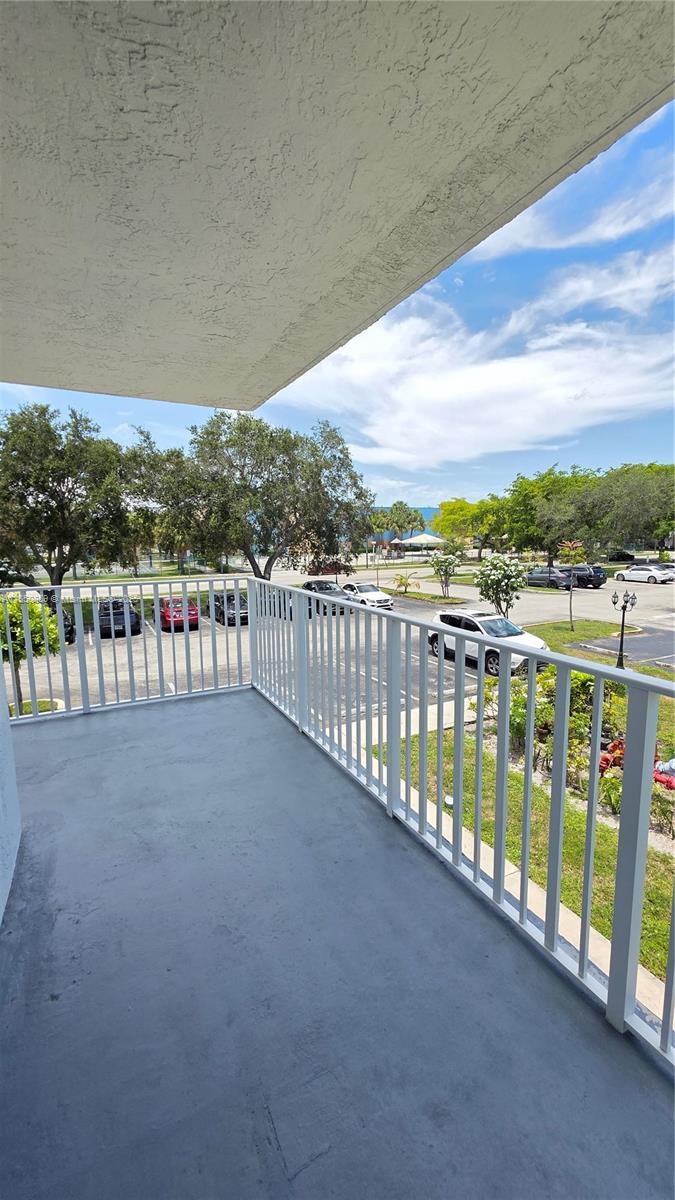 Ver detalles 215 2 / 2 1150 sq. ft. $ 2025-08-01 0 foto
