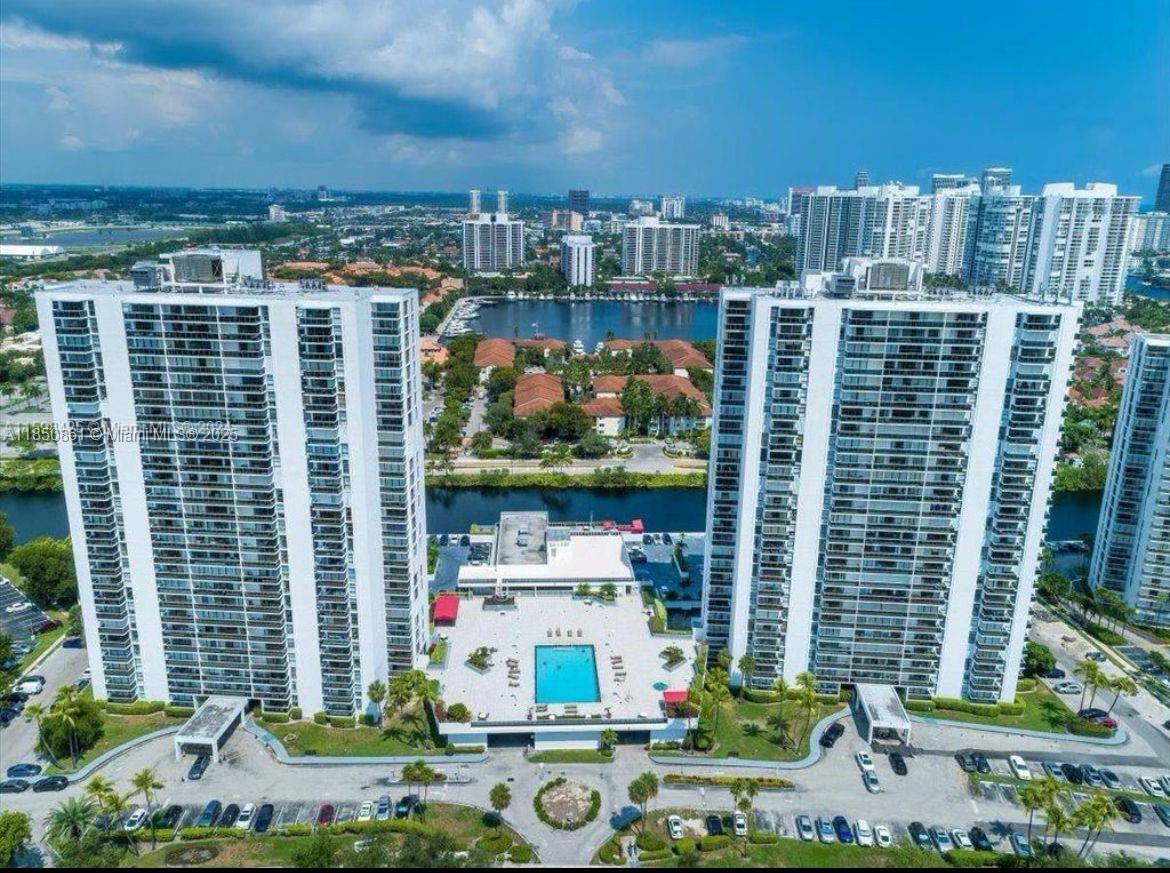 Photo of 3675 Country Club Dr #105, Aventura, Florida, 33180 -