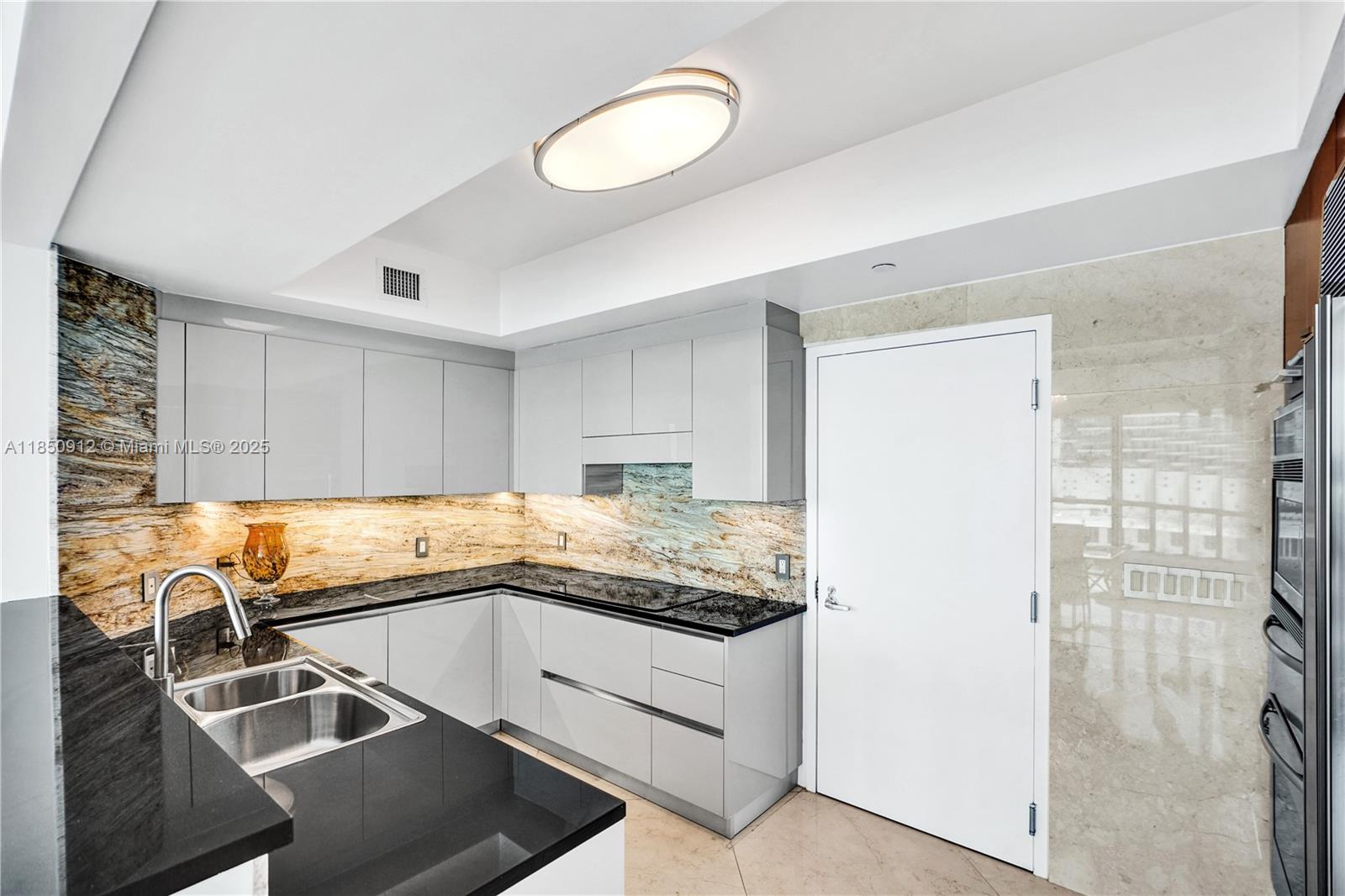 Photo of 3101 Ocean Dr  #3506, Hollywood, Florida, 33019 - 