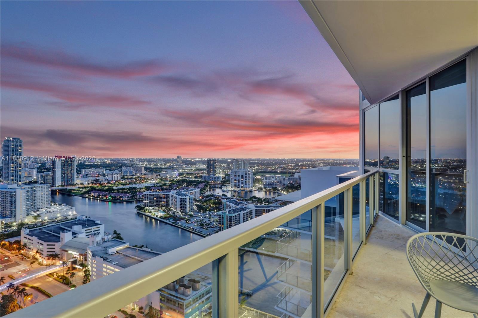 Photo of 3101 Ocean Dr  #3506, Hollywood, Florida, 33019 - 
