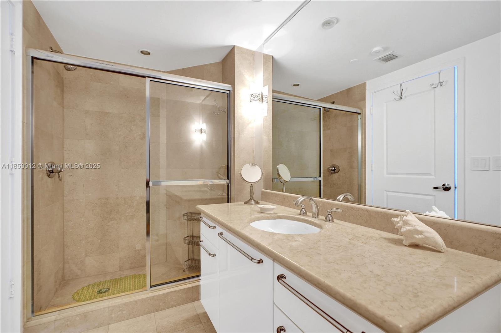 Photo of 3101 Ocean Dr  #3506, Hollywood, Florida, 33019 - 