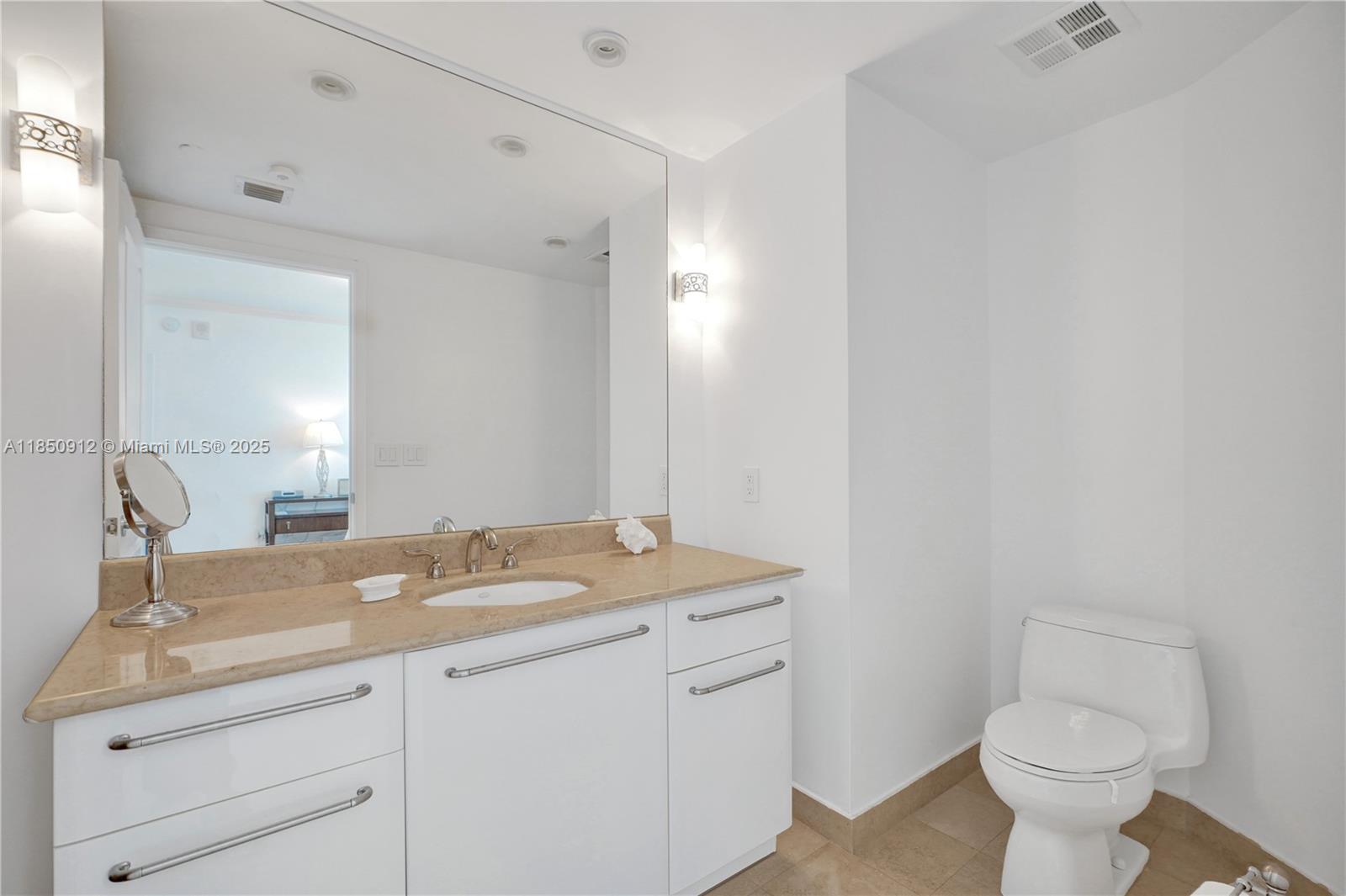 Photo of 3101 Ocean Dr  #3506, Hollywood, Florida, 33019 - 