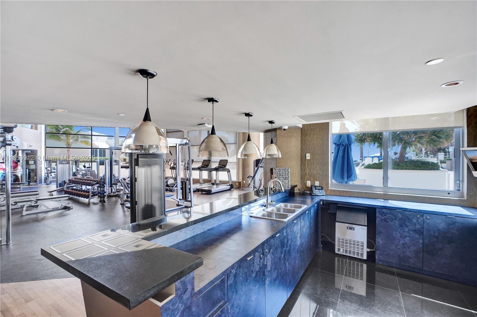 Photo of 3101 Ocean Dr  #3506, Hollywood, Florida, 33019 - 