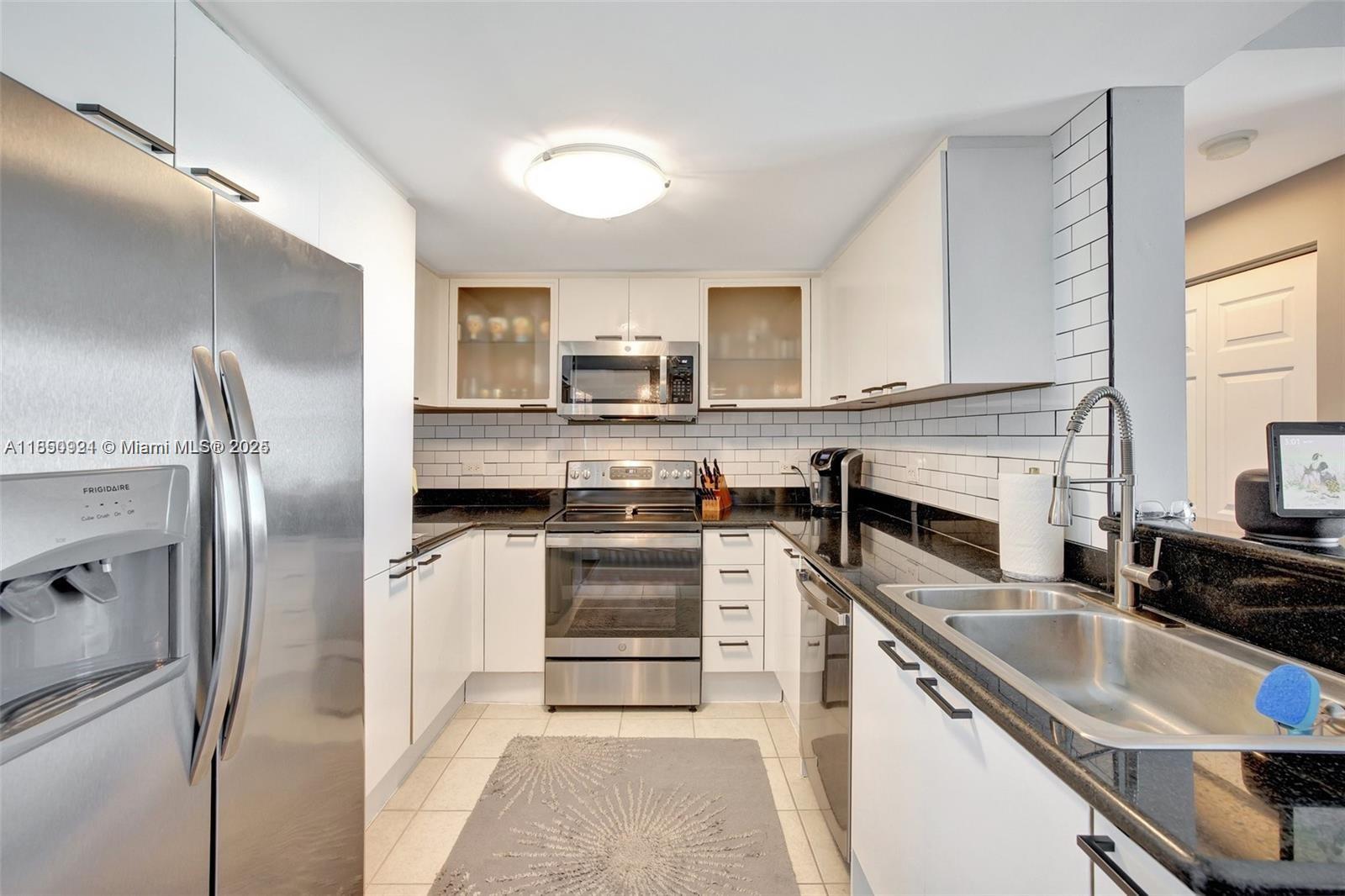 Photo of 140 Dixie Hwy  #619, Hollywood, Florida, 33020 - 