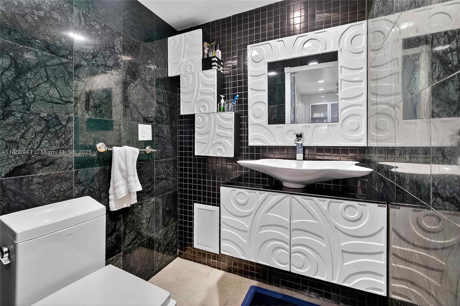 1616 2 / 3 1570 sq. ft. $ 2025-08-01 0 Photo