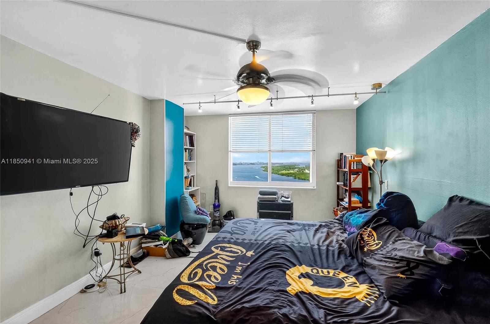 1616 2 / 3 1570 sq. ft. $ 2025-08-01 0 Photo