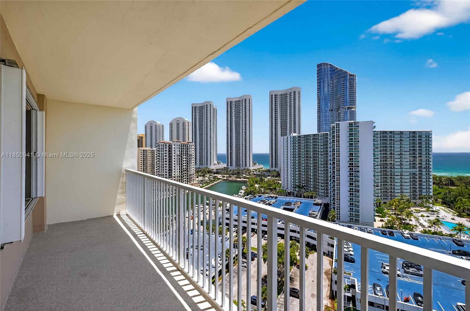 1616 2 / 3 1570 sq. ft. $ 2025-08-01 0 Photo