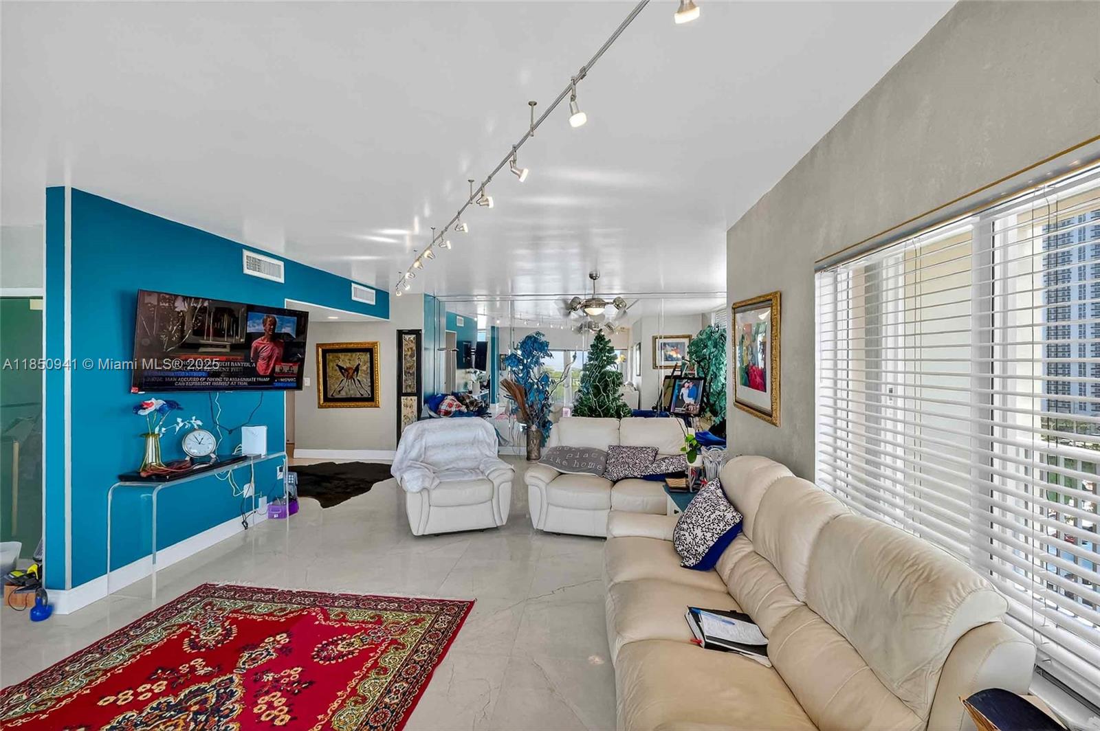 1616 2 / 3 1570 sq. ft. $ 2025-08-01 0 Photo