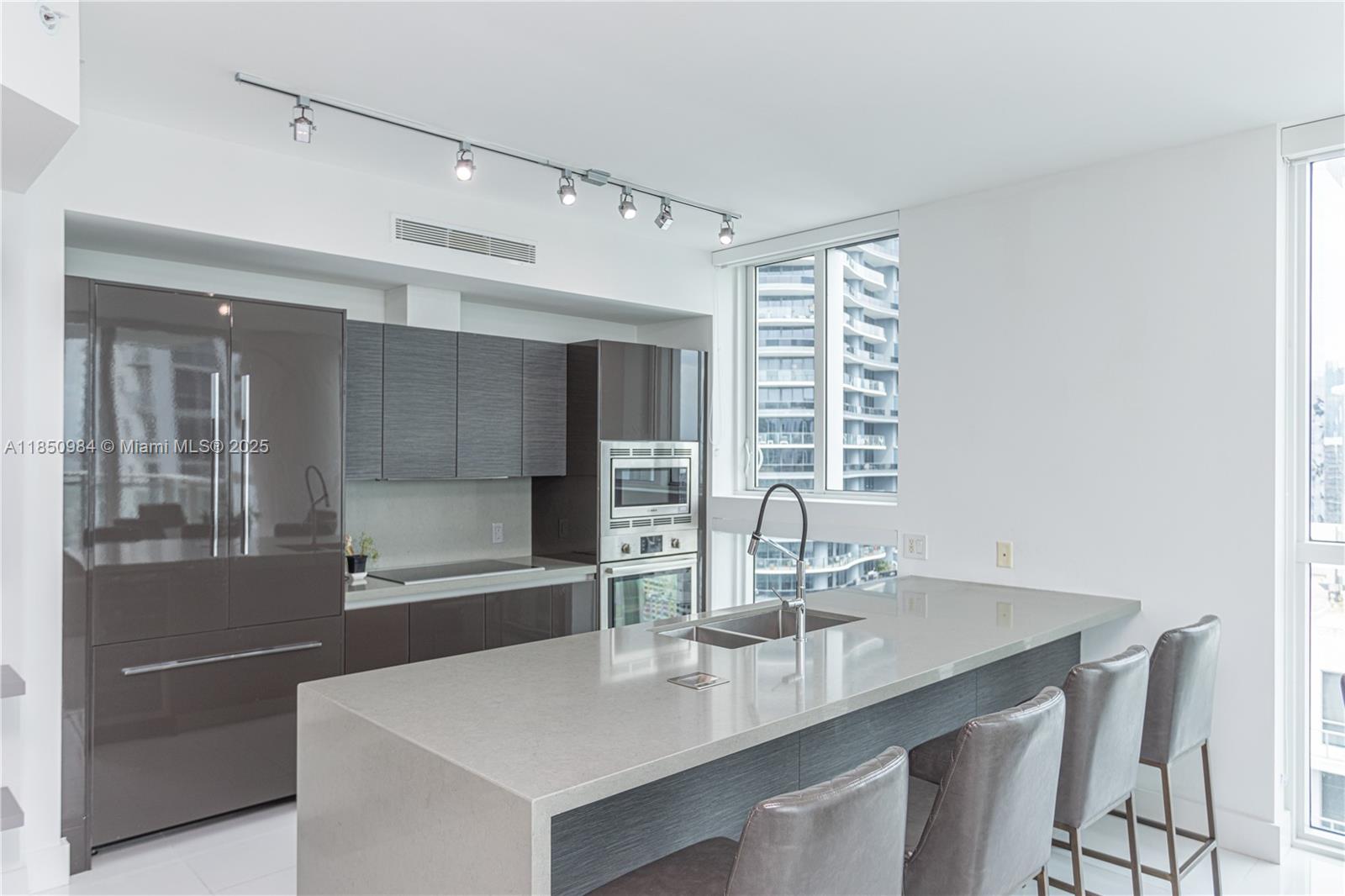 Photo of 1080 Brickell Ave  #3906, Miami, Florida, 33131 - 