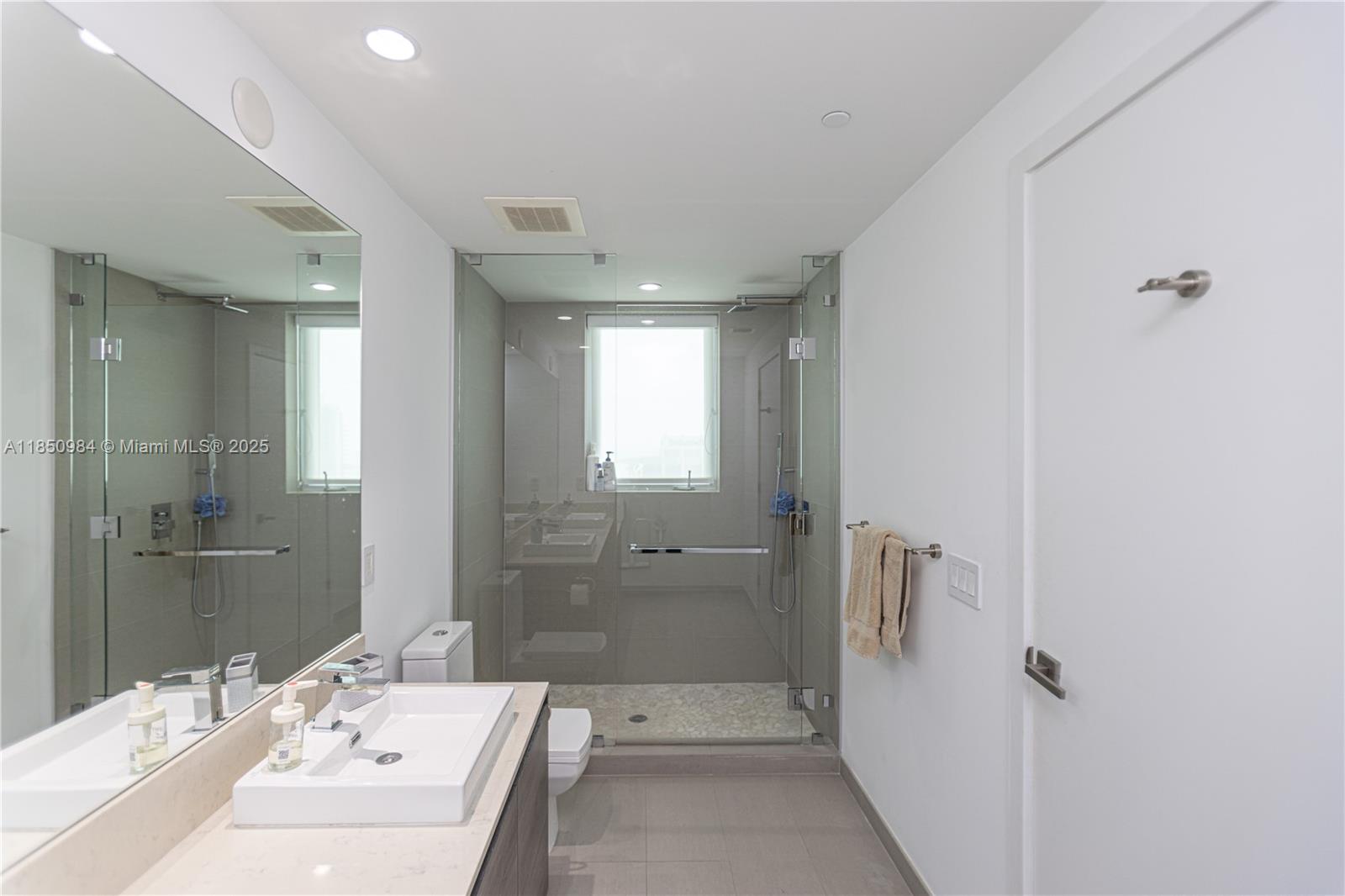 Photo of 1080 Brickell Ave  #3906, Miami, Florida, 33131 - 