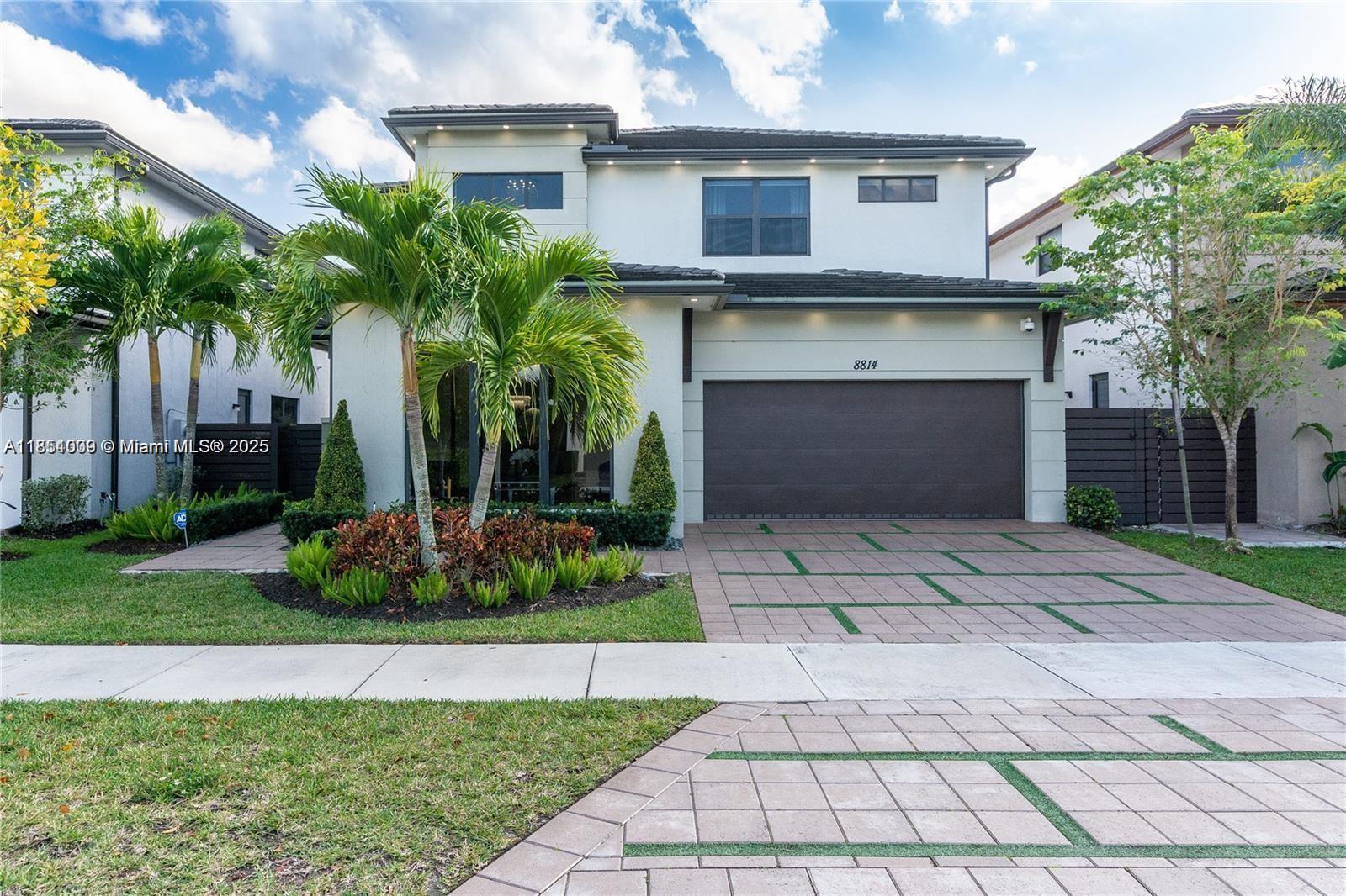 See details 8814 5 / 4 3135 sq. ft. $ 2025-08-04 0 Photo