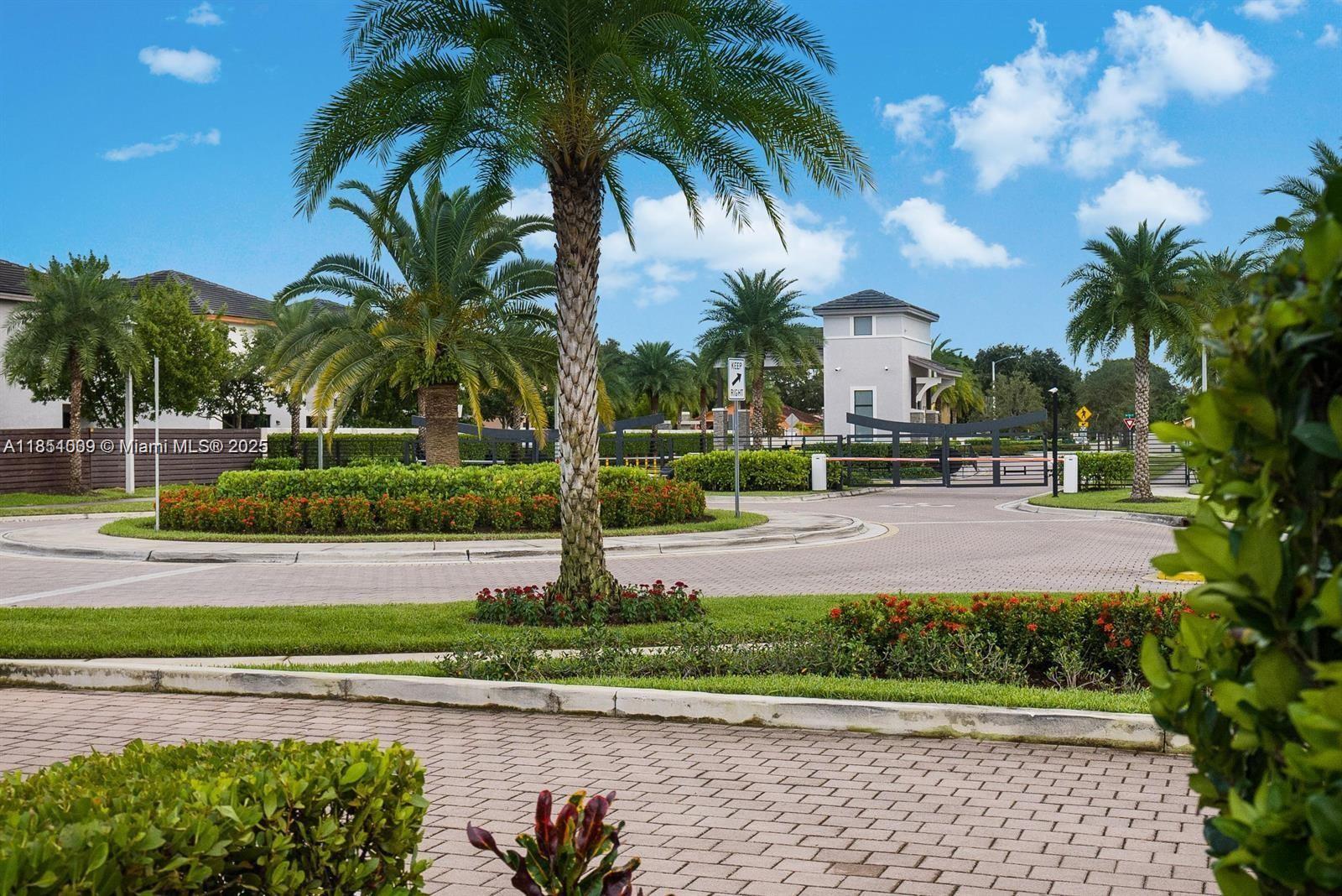 See details 8814 5 / 4 3135 sq. ft. $ 2025-08-04 0 Photo