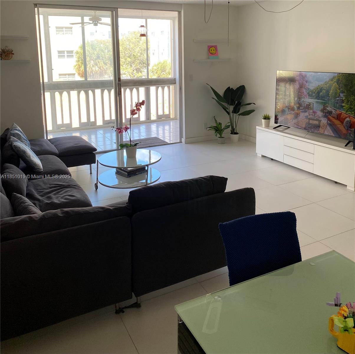 Photo of 610 12th Ave #308, Hallandale Beach, Florida, 33009 -