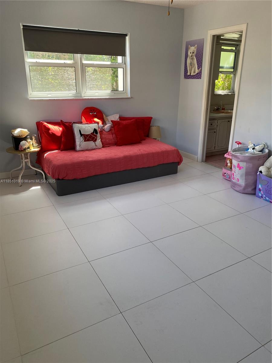 Photo of 610 12th Ave  #308, Hallandale Beach, Florida, 33009 - 