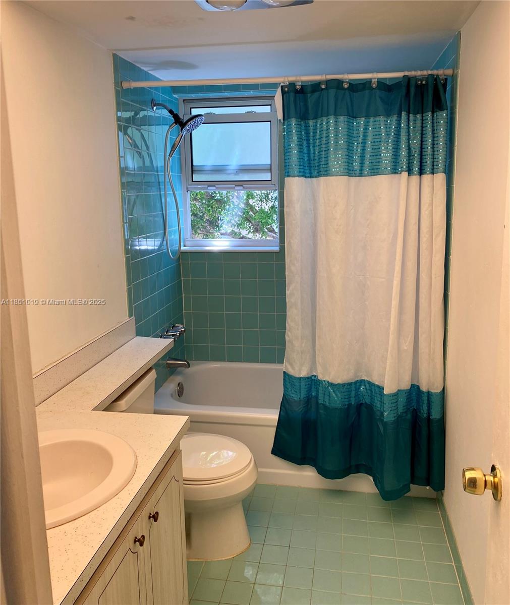 Photo of 610 12th Ave  #308, Hallandale Beach, Florida, 33009 - 