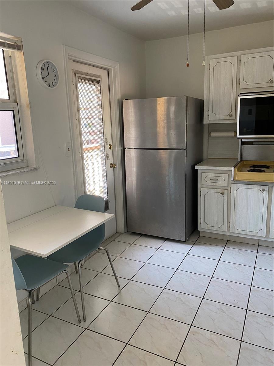 Photo of 610 12th Ave  #308, Hallandale Beach, Florida, 33009 - 