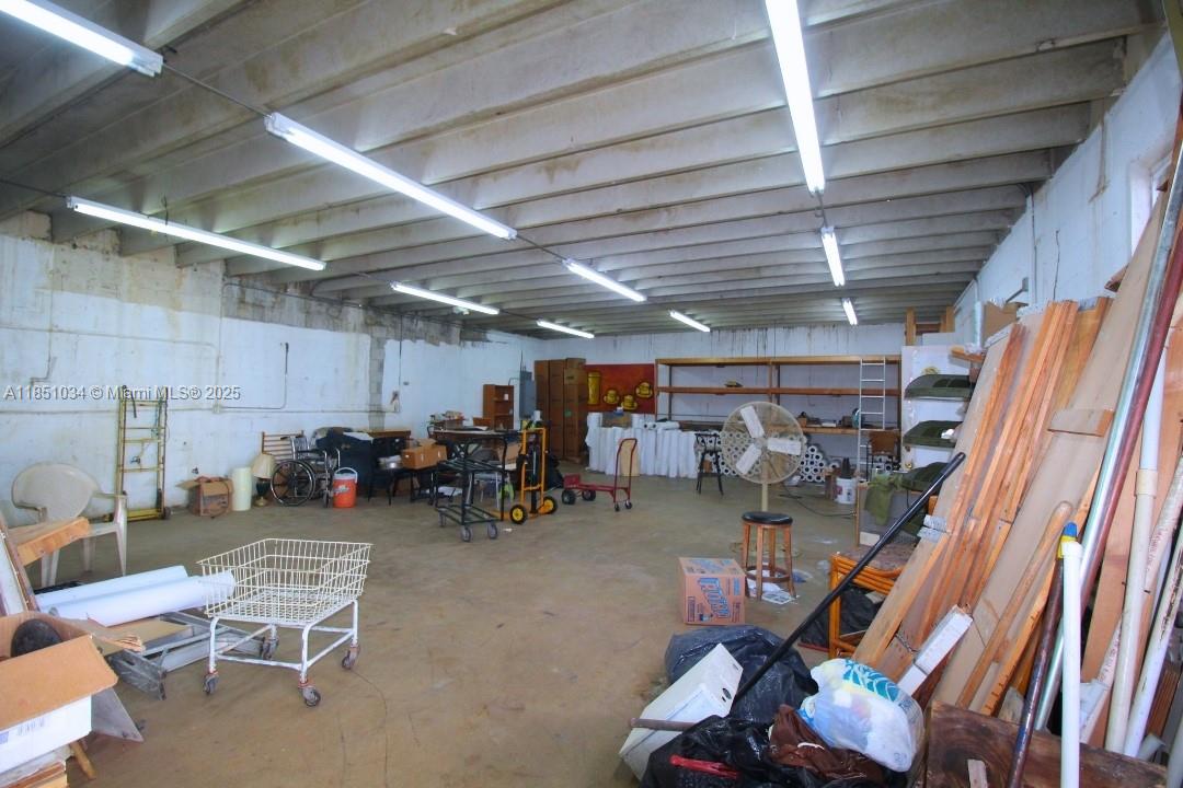See details / sq. ft. $ 2025-08-01 0 Photo