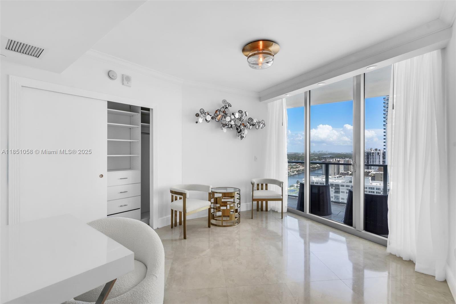 Photo of 3101 Ocean Dr  #2605, Hollywood, Florida, 33019 - 