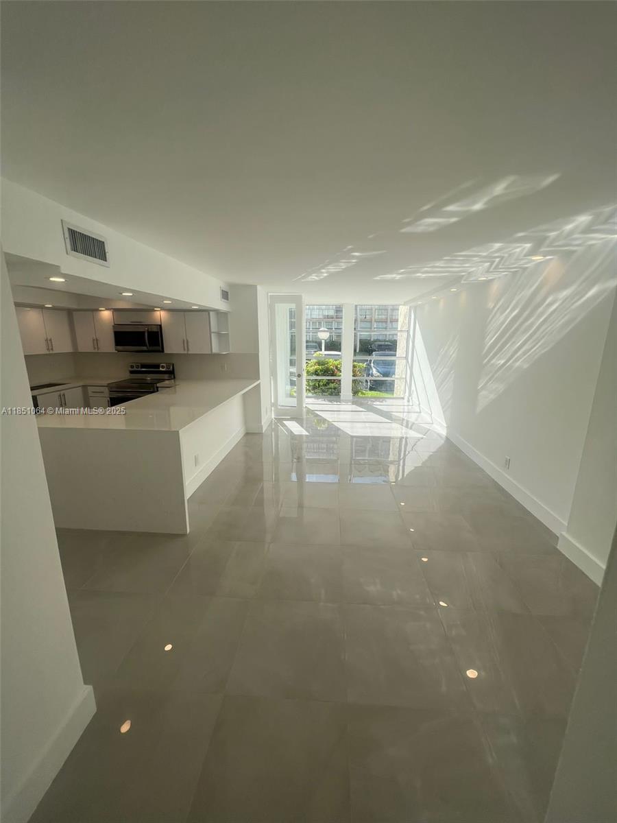 Photo of 701 Three Islands Blvd #108, Hallandale Beach, Florida, 33009 -