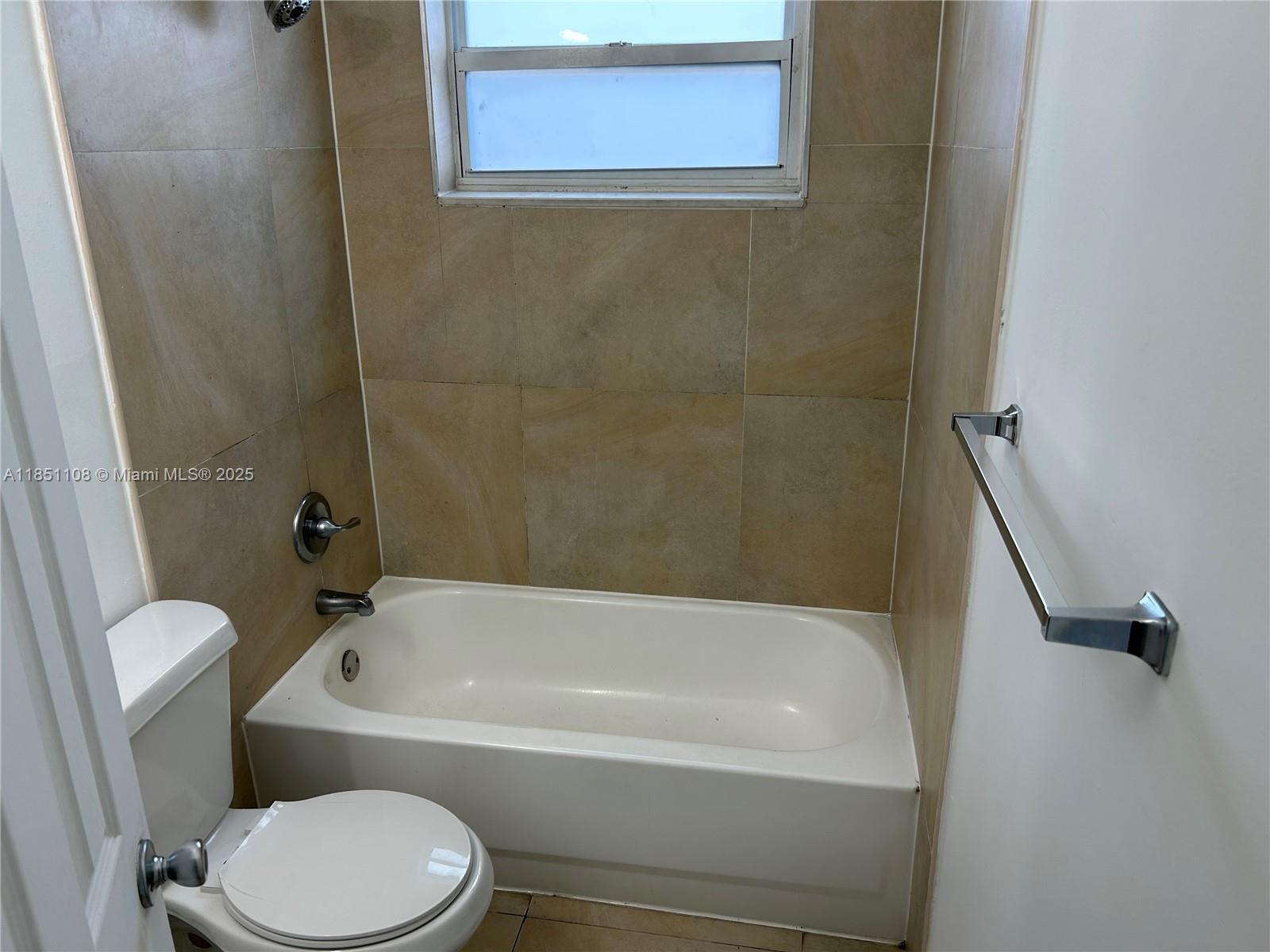 See details / 3897 sq. ft. $ 2025-08-01 0 Photo