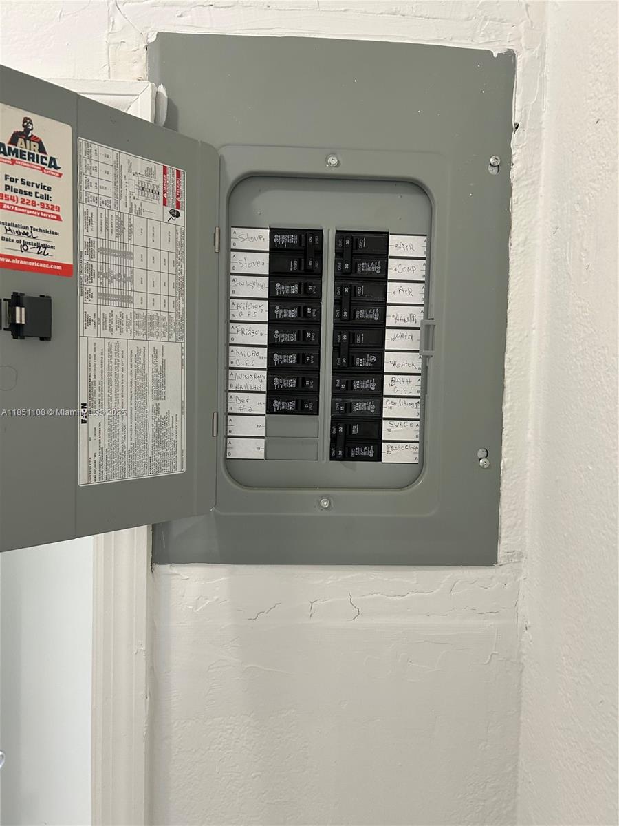See details / 3897 sq. ft. $ 2025-08-01 0 Photo