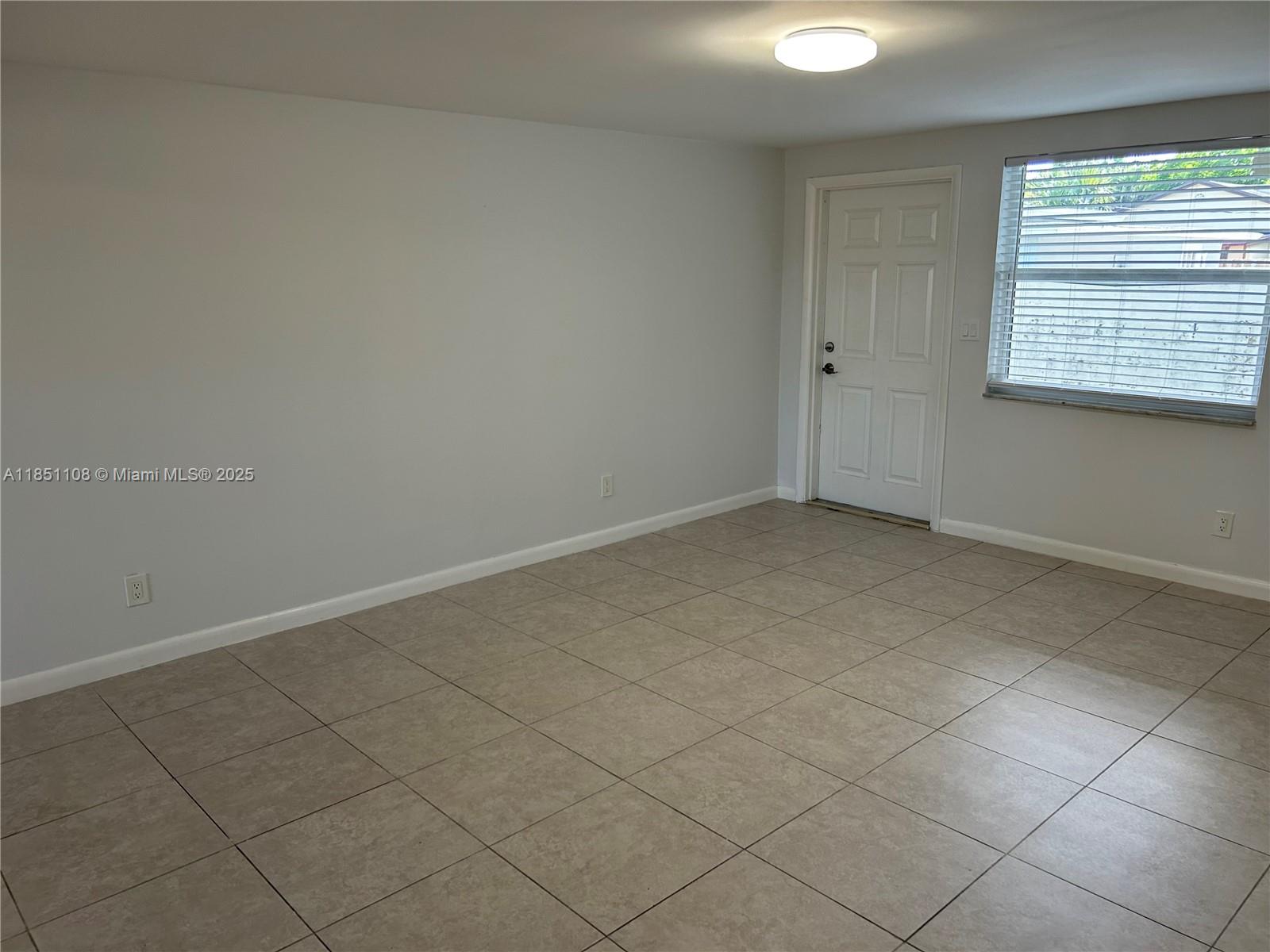 See details / 3897 sq. ft. $ 2025-08-01 0 Photo