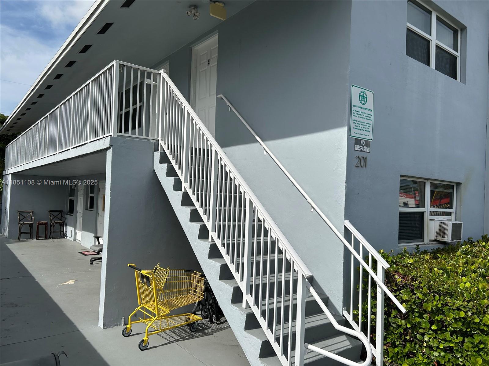 See details / 3897 sq. ft. $ 2025-08-01 0 Photo