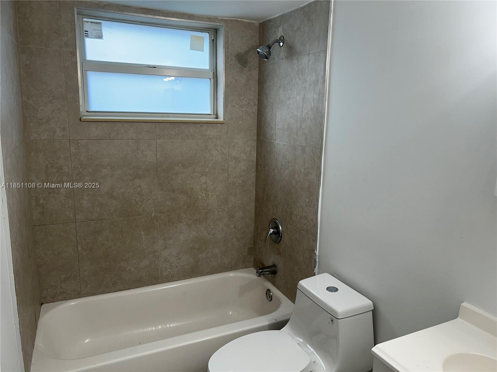 See details / 3897 sq. ft. $ 2025-08-01 0 Photo