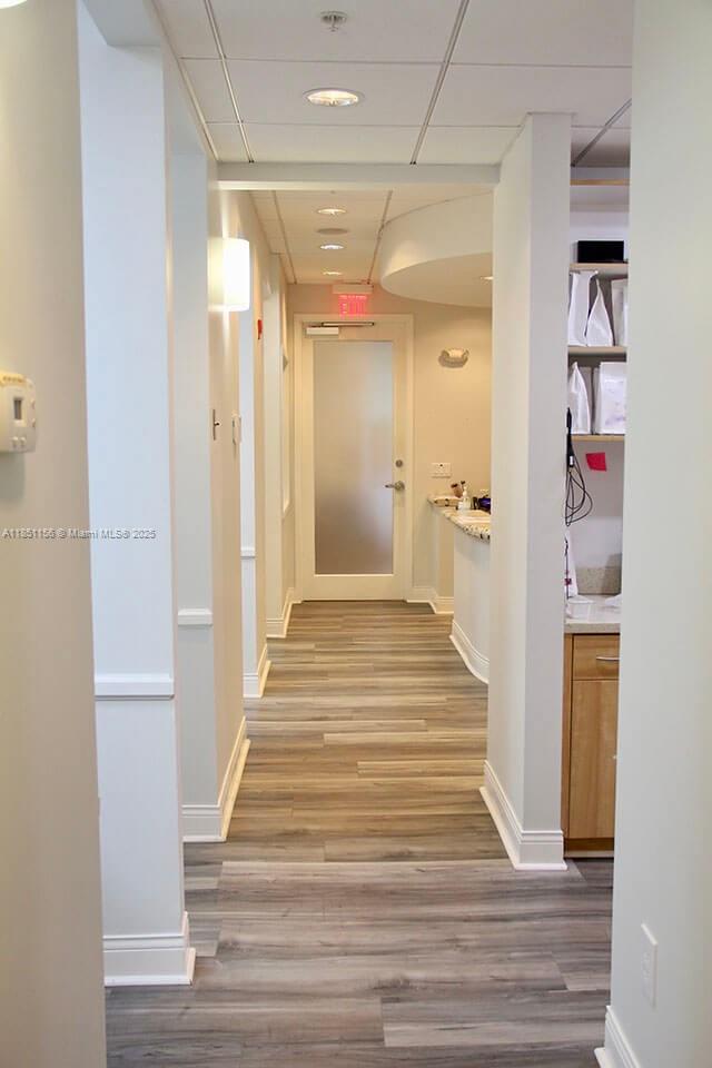 101,102,103,104  /   sq. ft. $ 2025-08-01 0 foto