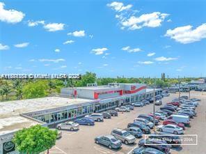   /   кв.футов $ 2025-08-01 0 Фото