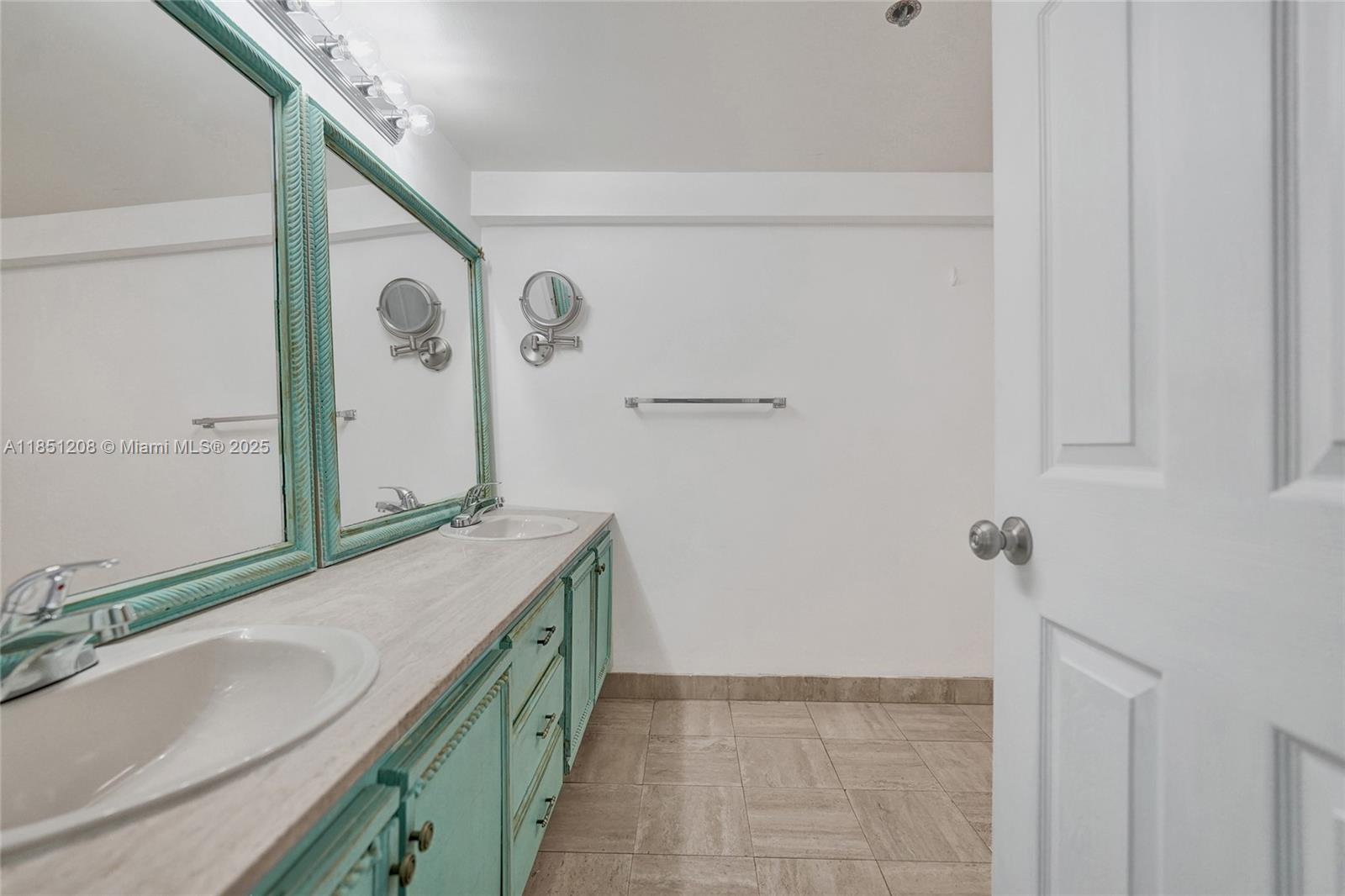 Photo of 1201 Ocean Dr  #201N, Hollywood, Florida, 33019 - 