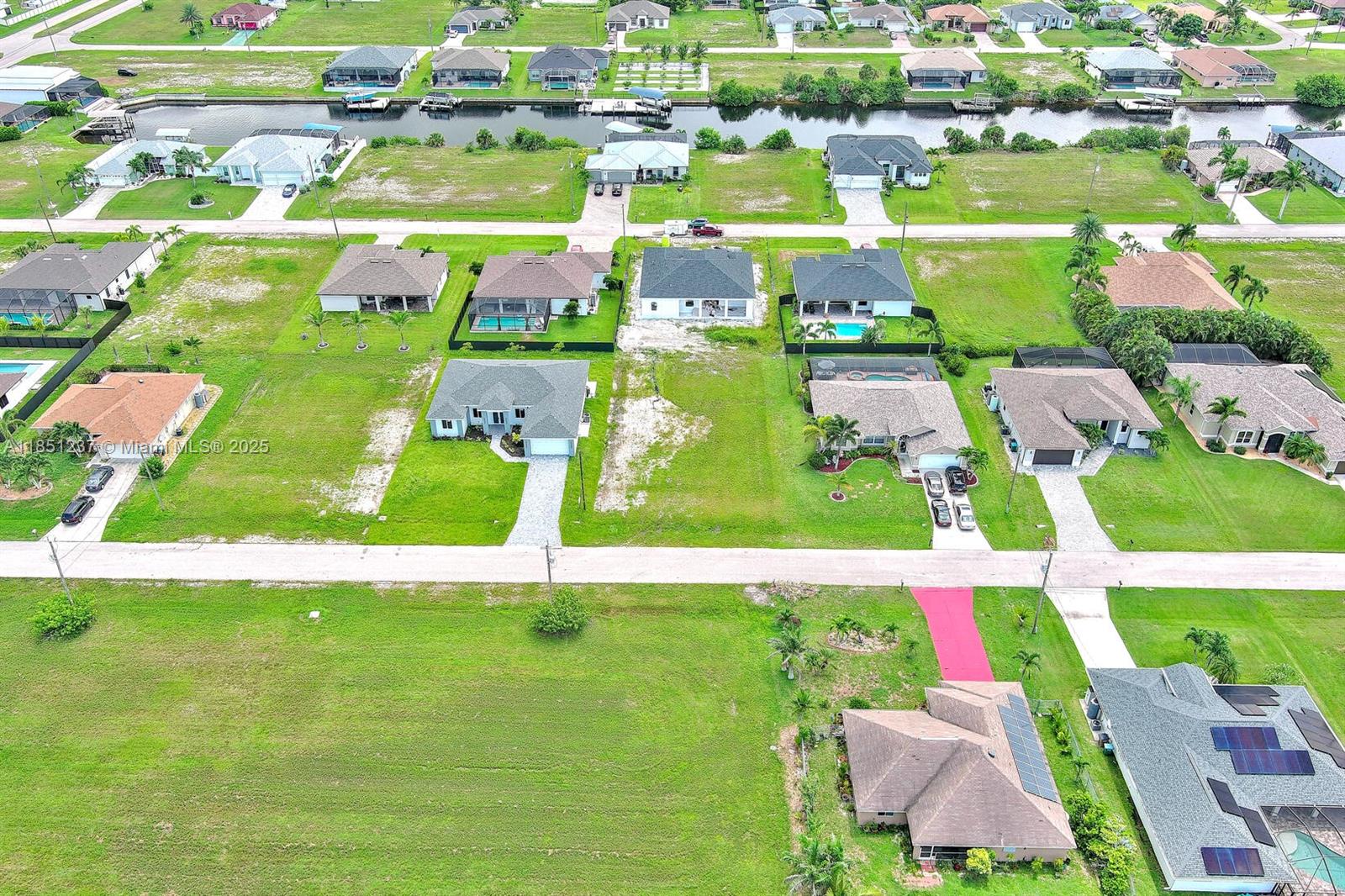 See details / sq. ft. $ 2025-08-01 0 Photo