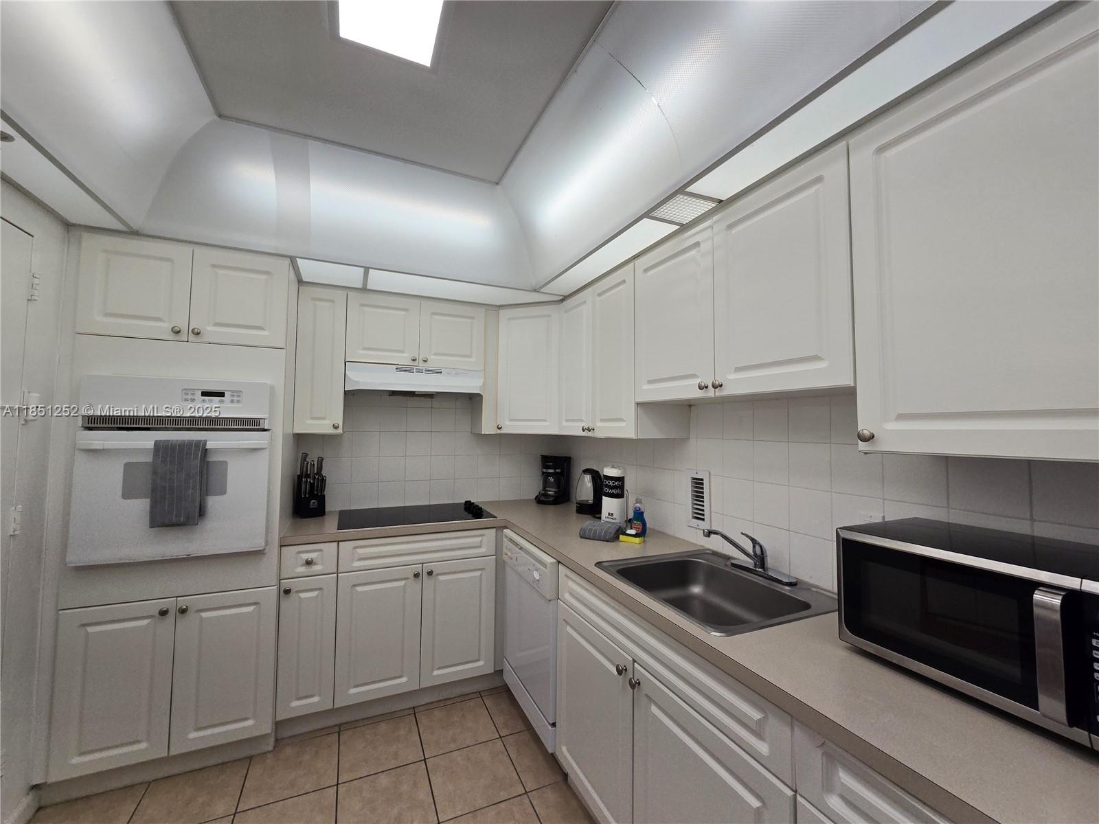 Photo of 3901 Ocean Dr  #5C, Hollywood, Florida, 33019 - 