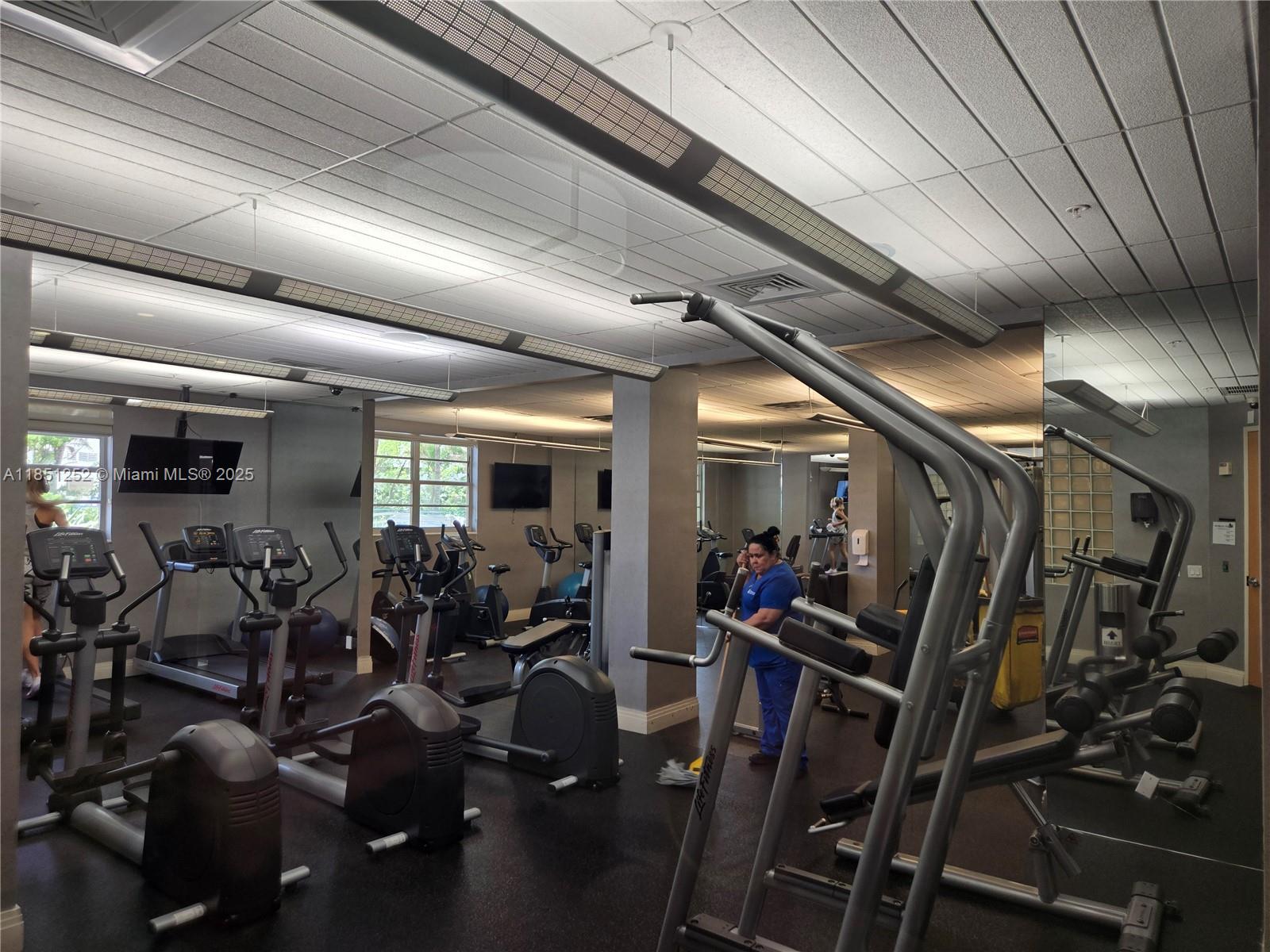 Photo of 3901 Ocean Dr  #5C, Hollywood, Florida, 33019 - 