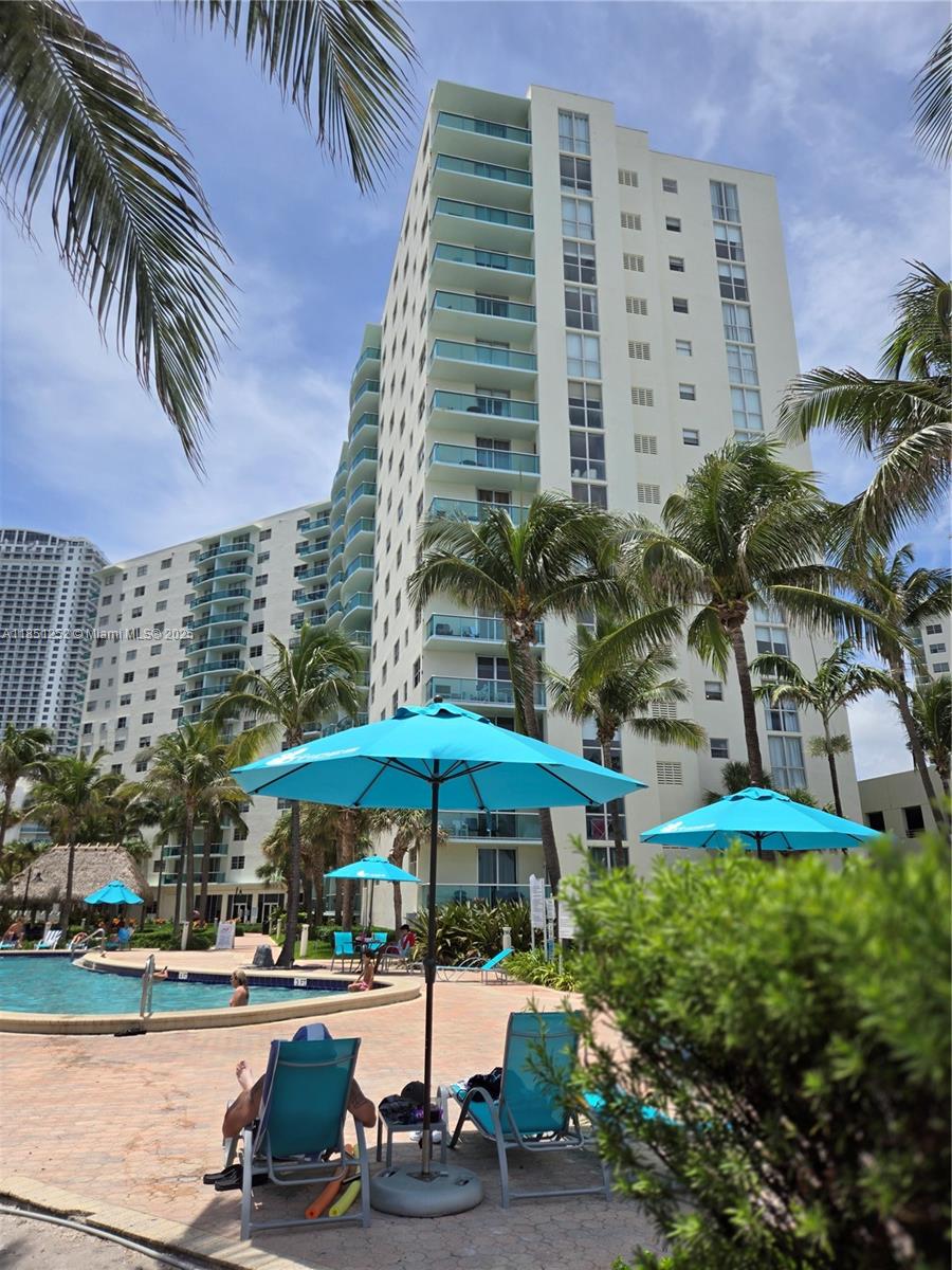 Photo of 3901 Ocean Dr  #5C, Hollywood, Florida, 33019 - 
