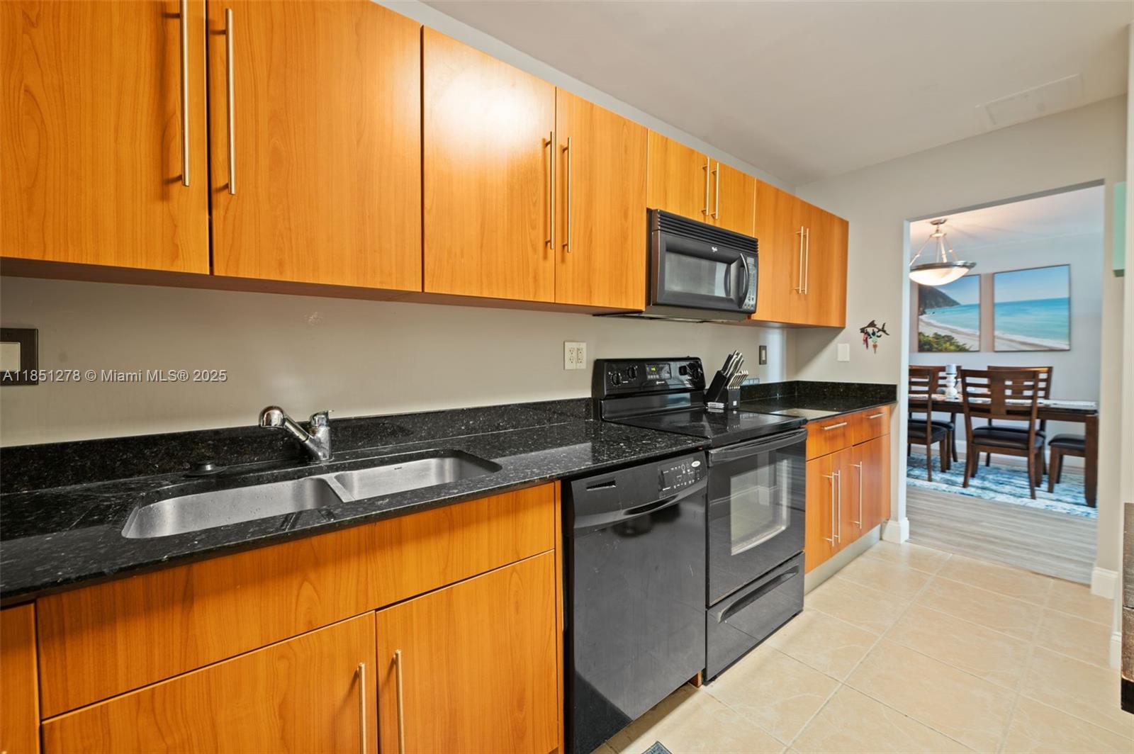 Photo of 3000 Ocean Dr  #102, Hollywood, Florida, 33019 - 
