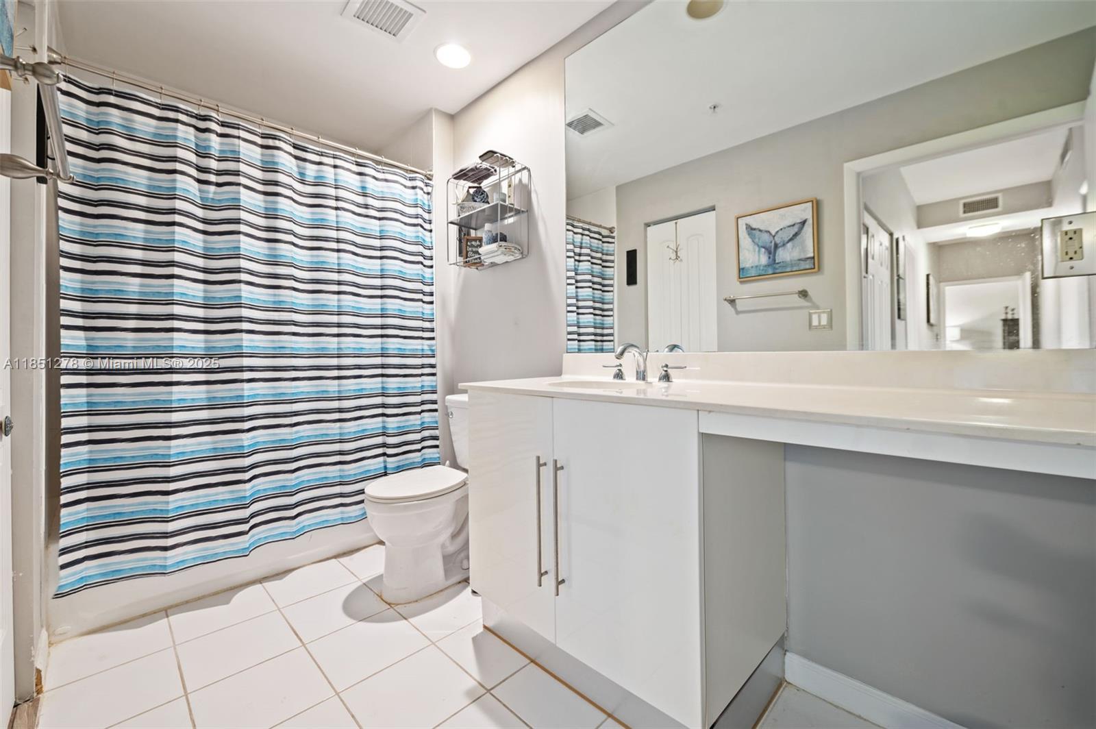 Photo of 3000 Ocean Dr  #102, Hollywood, Florida, 33019 - 