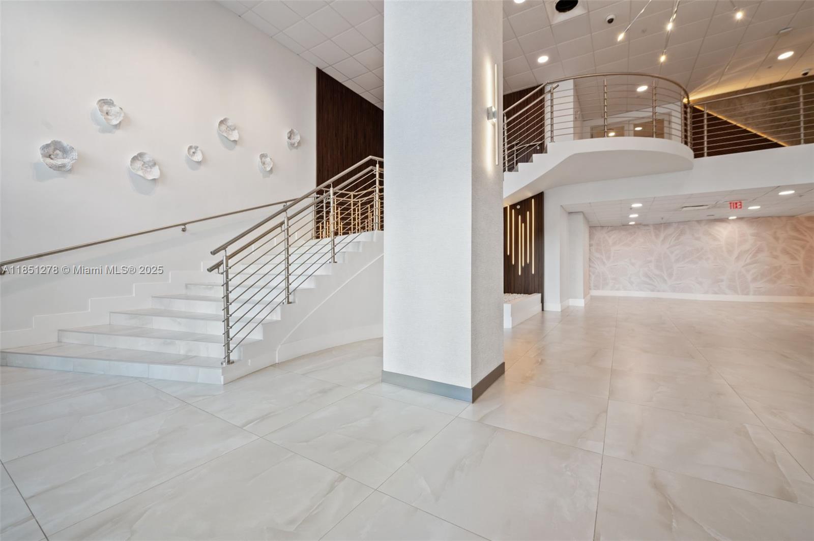 Photo of 3000 Ocean Dr  #102, Hollywood, Florida, 33019 - 
