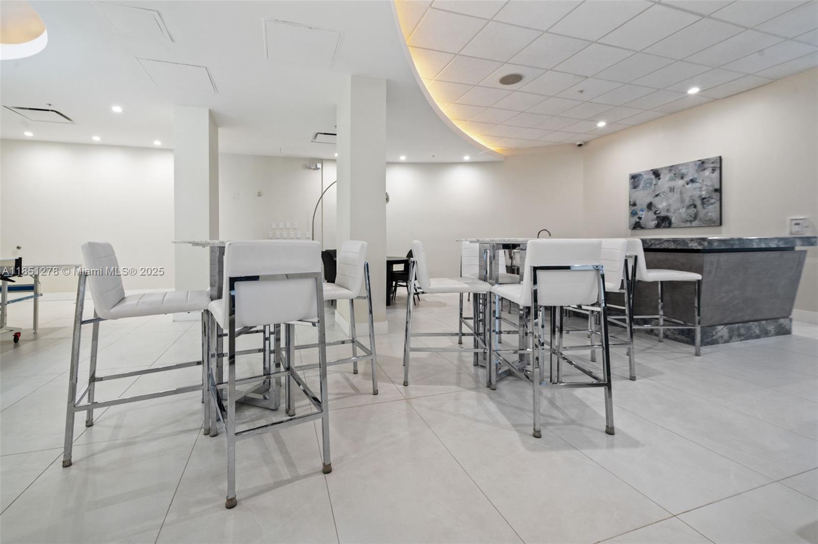 Photo of 3000 Ocean Dr  #102, Hollywood, Florida, 33019 - 