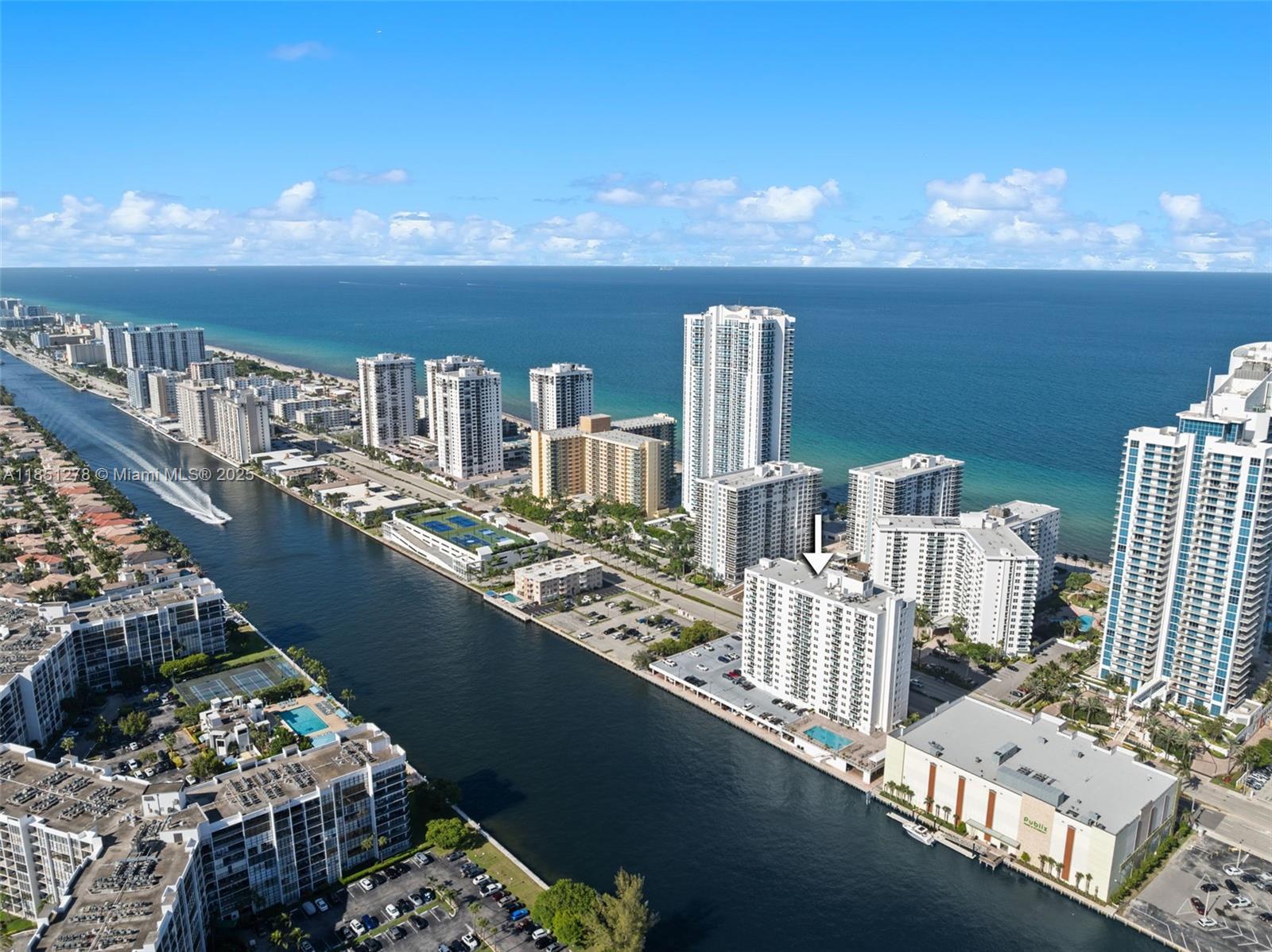 Photo of 3000 Ocean Dr  #102, Hollywood, Florida, 33019 - 