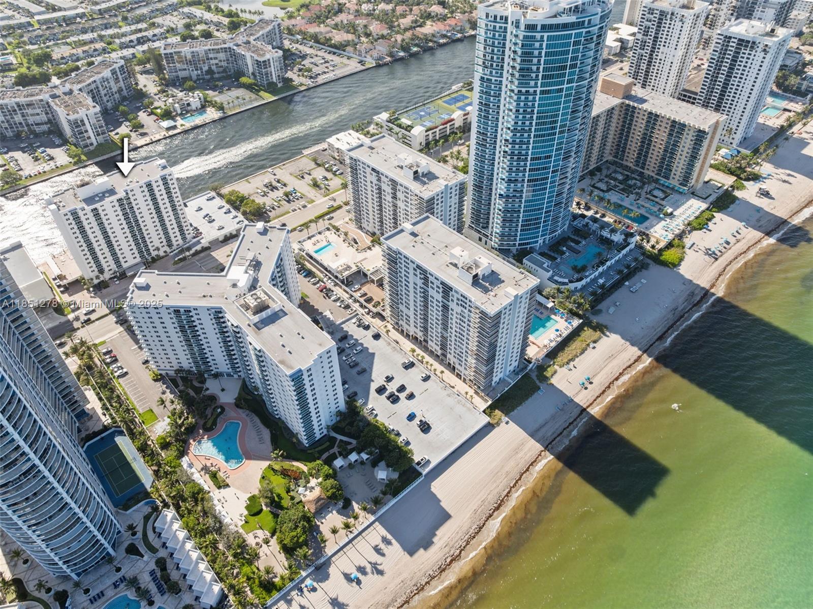 Photo of 3000 Ocean Dr  #102, Hollywood, Florida, 33019 - 