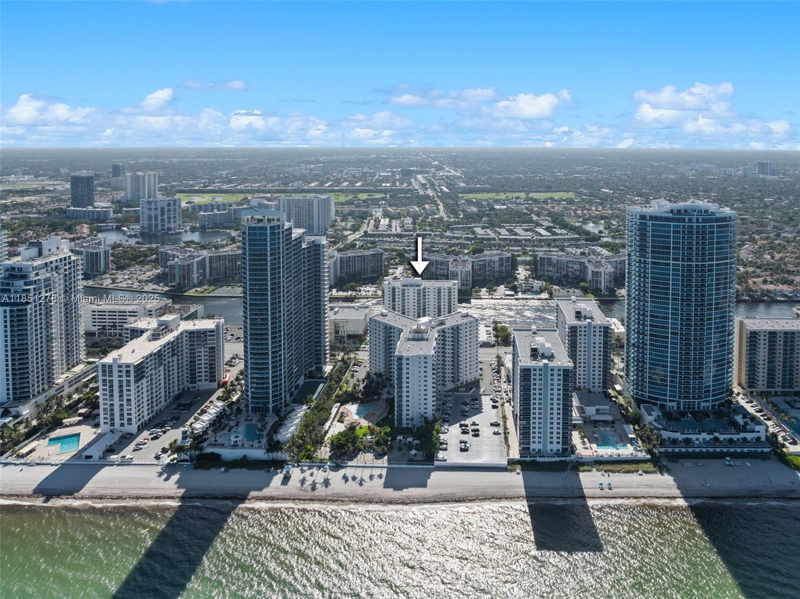Photo of 3000 Ocean Dr  #102, Hollywood, Florida, 33019 - 