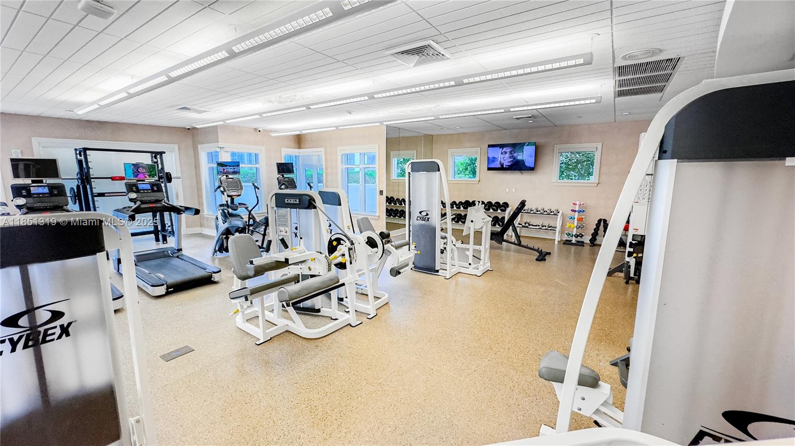 Photo of 20000 Country Club Dr  #1114, Aventura, Florida, 33180 - 