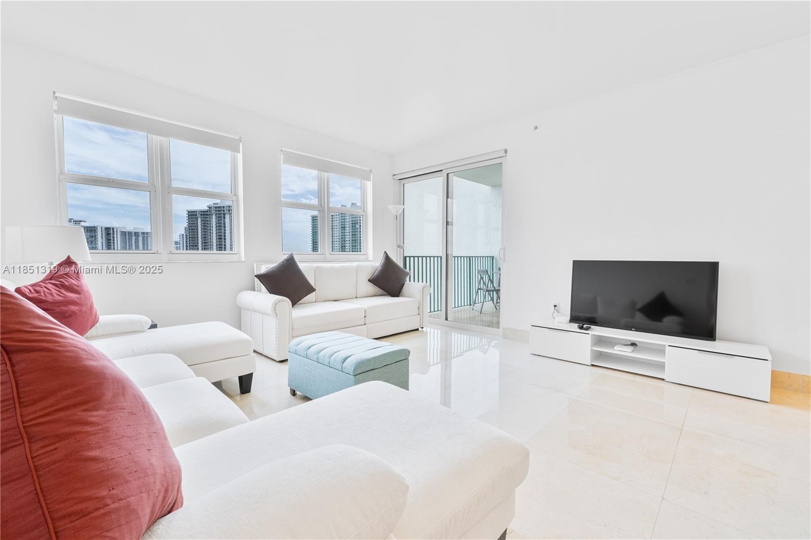 Photo of 20000 Country Club Dr #1114, Aventura, Florida, 33180 -