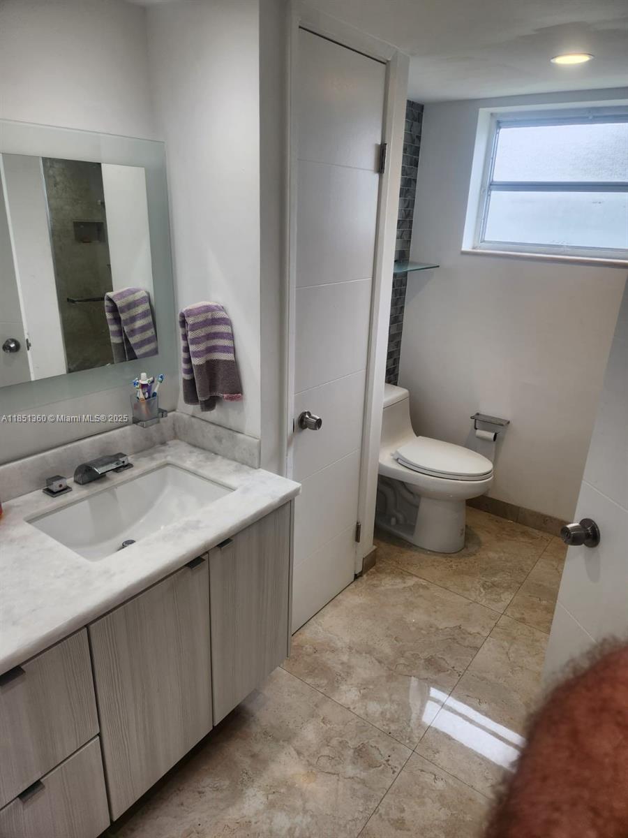 302-3 2 / 2 1674 sq. ft. $ 2025-08-02 0 foto